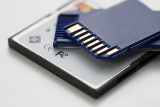 SDカードの捨て方｜スマホでも使うSDカードの処分方法を徹底解説！
